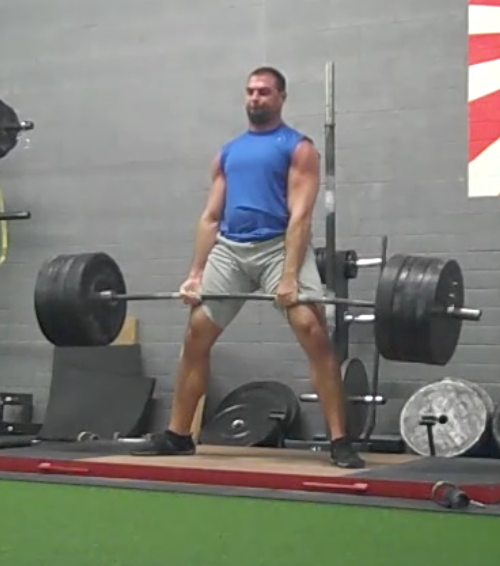 High Schooler deadlifts RECORD 600 Ibs. LEFT IT ALL OUT THERE